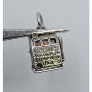 Vintage Sterling Silver Pendant